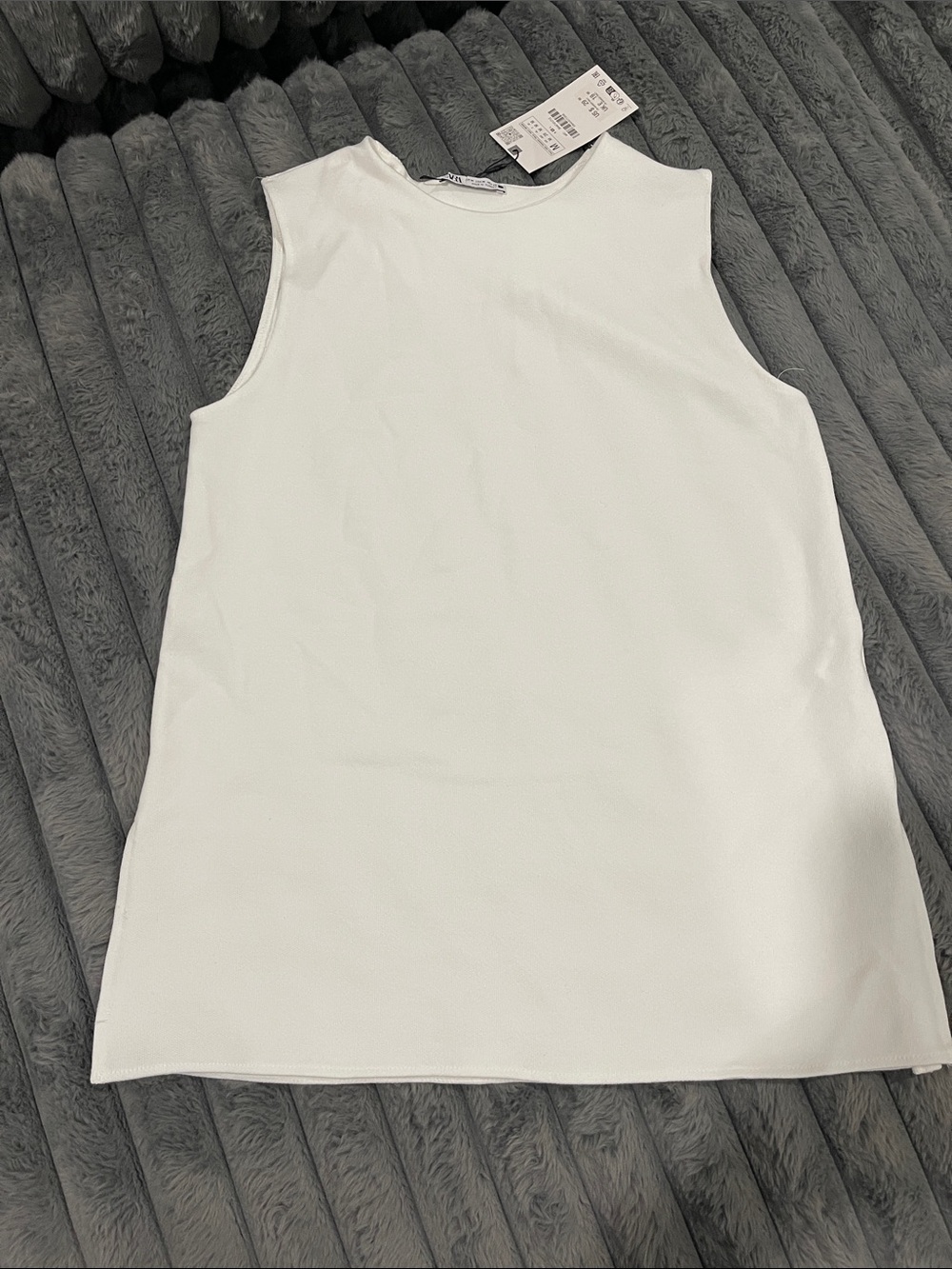 Zara White Sleeveless Crewneck Tank